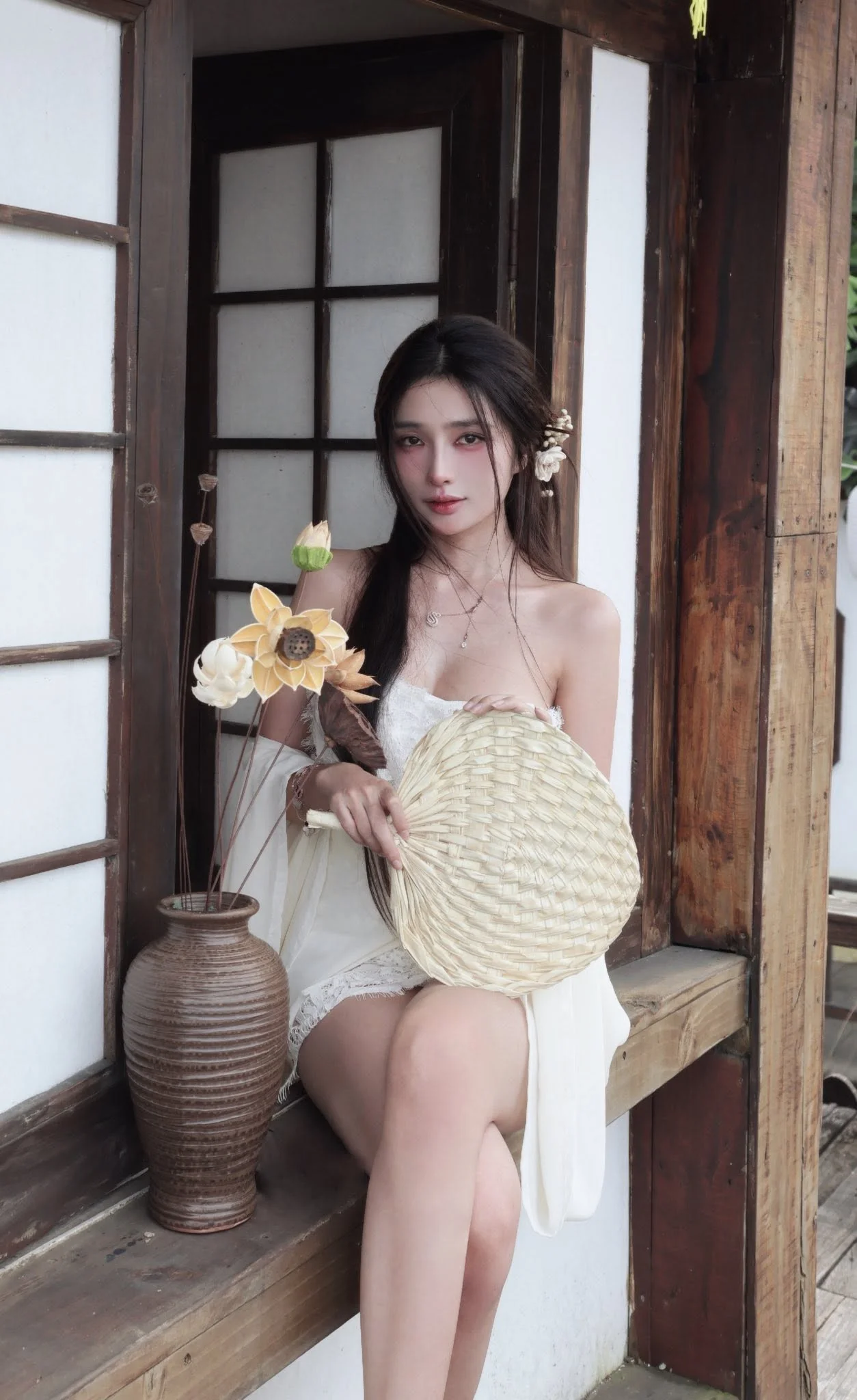 Hậu trường "tắm mưa" chụp ảnh của cô nàng hot girl xinh đẹp, thu hút cả triệu lượt xem chỉ trong nháy mắt