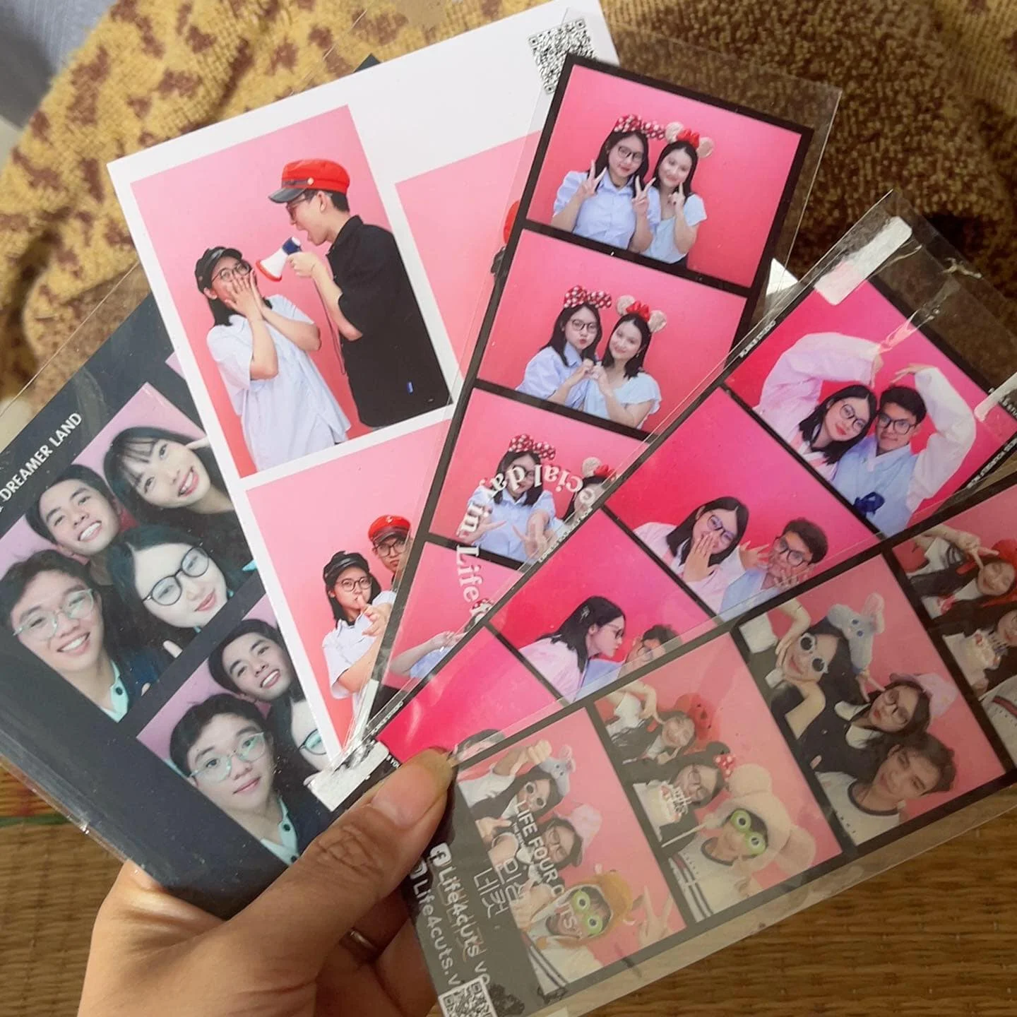 Chụp ảnh theo phong cách Hàn Quốc tại photo booth đang trở thành trào lưu