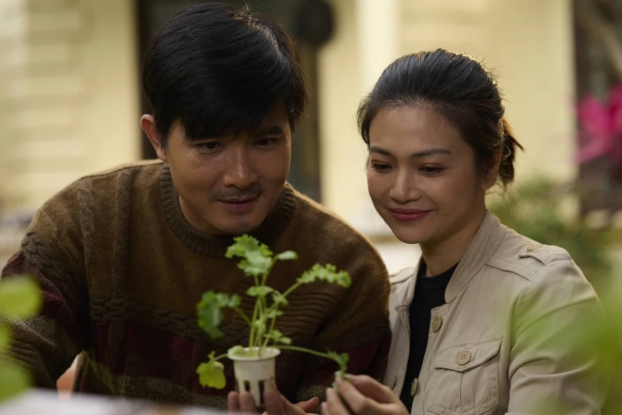 Gia đình mình vui bất thình lình: Diễn viên (9)