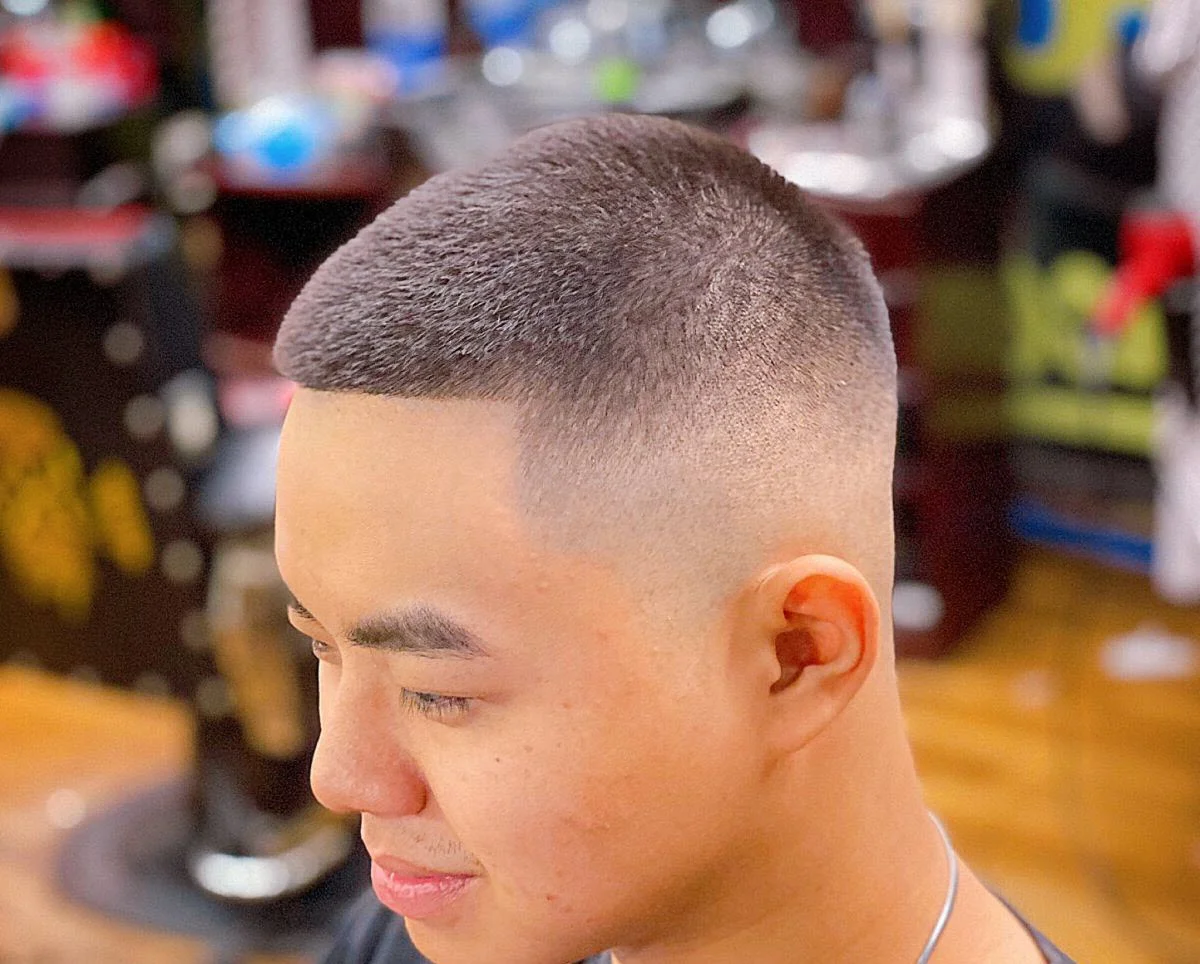 Kiểu tóc lính thủy đánh bộ buzz cut fade cao sát da cho nam châu Á