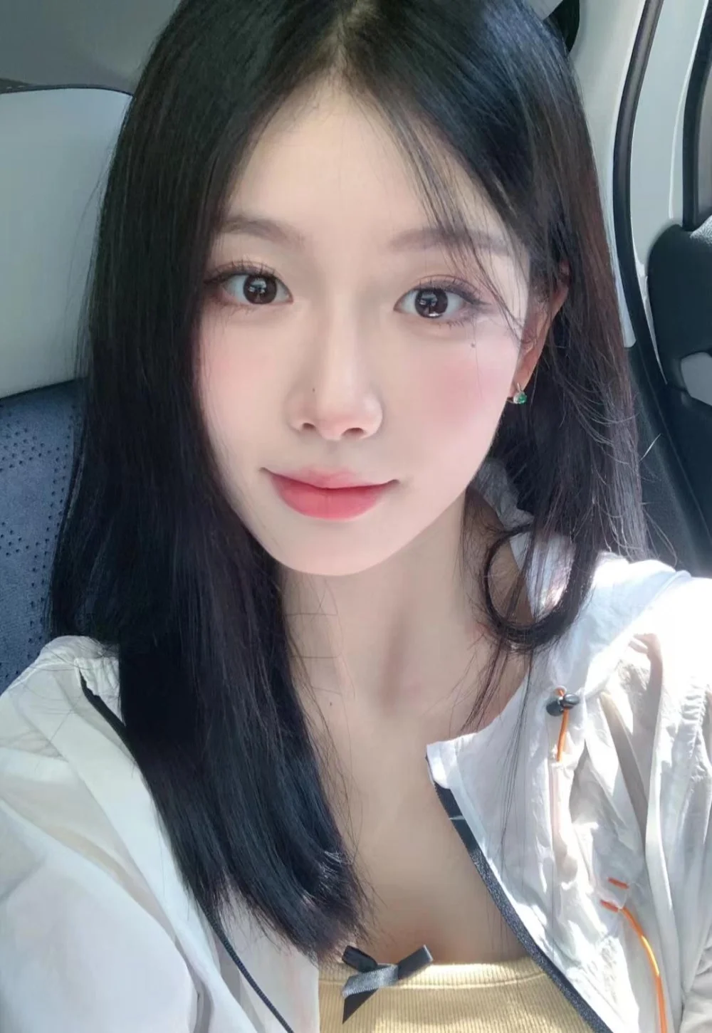 Hình 99 trong bộ xem l** đẹp