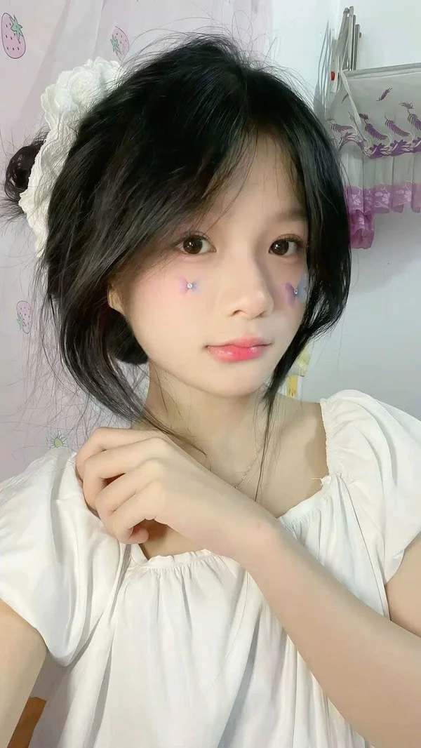 TOP 189+ Ảnh Gái Xinh Lớp 10 Dễ Thương Chuẩn Gen Z