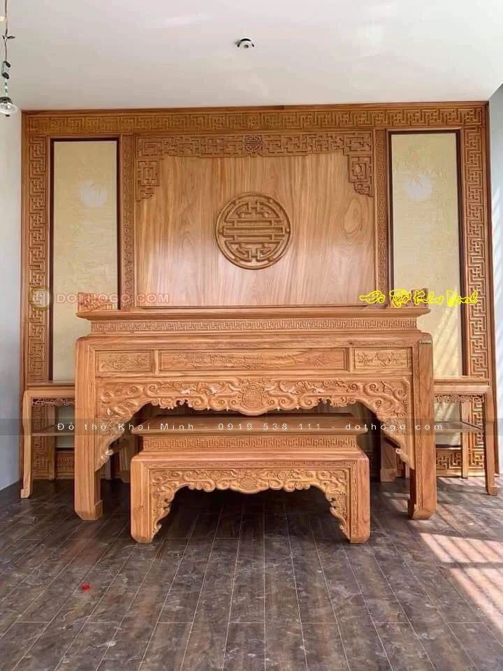 Những mẫu bàn thờ đẹp chạm ngũ phúc