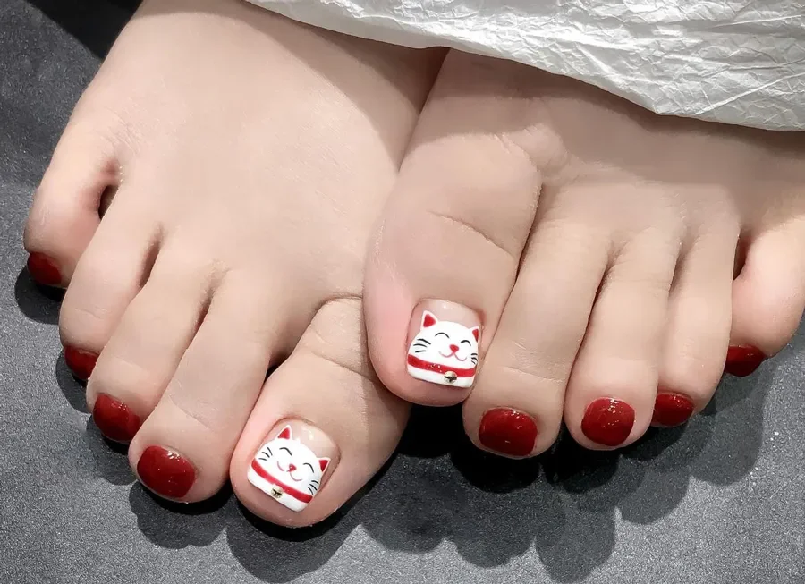 Mẫu nail chân Tết mèo thần tài (2)