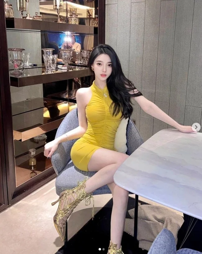Gái xinh Trung Quốc dưỡng nhan kiểu con nhà giàu (2)