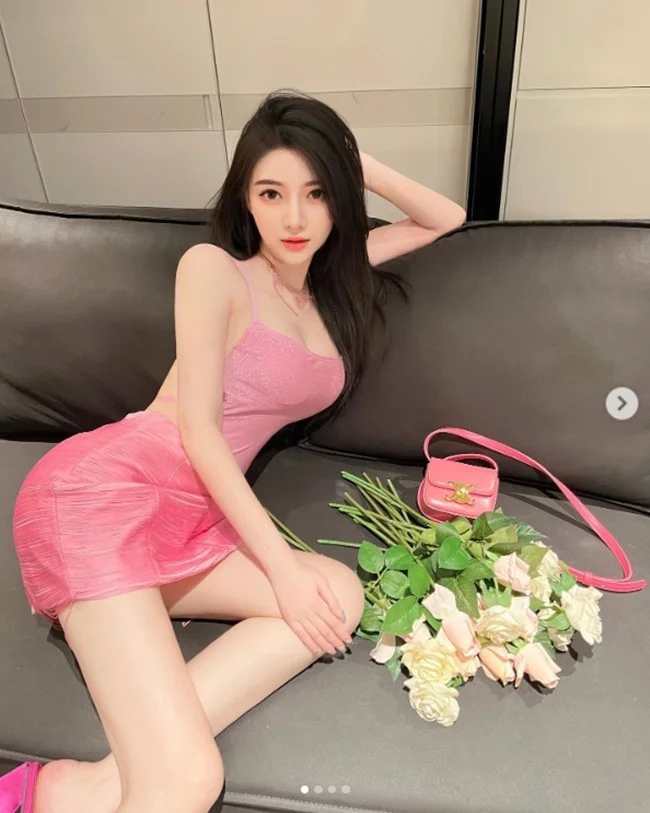 Gái xinh Trung Quốc dưỡng nhan kiểu con nhà giàu
